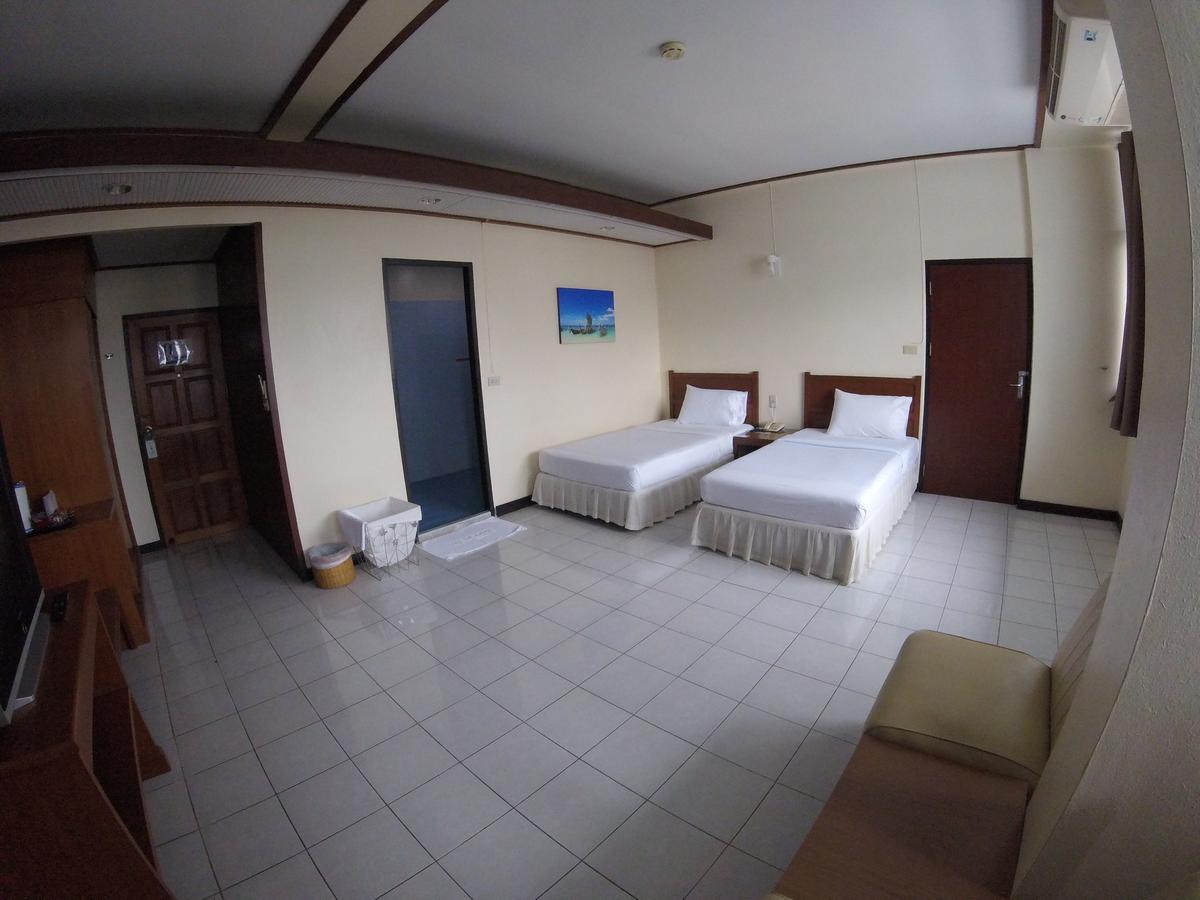 Tapee Hotel Surat Thani Ngoại thất bức ảnh