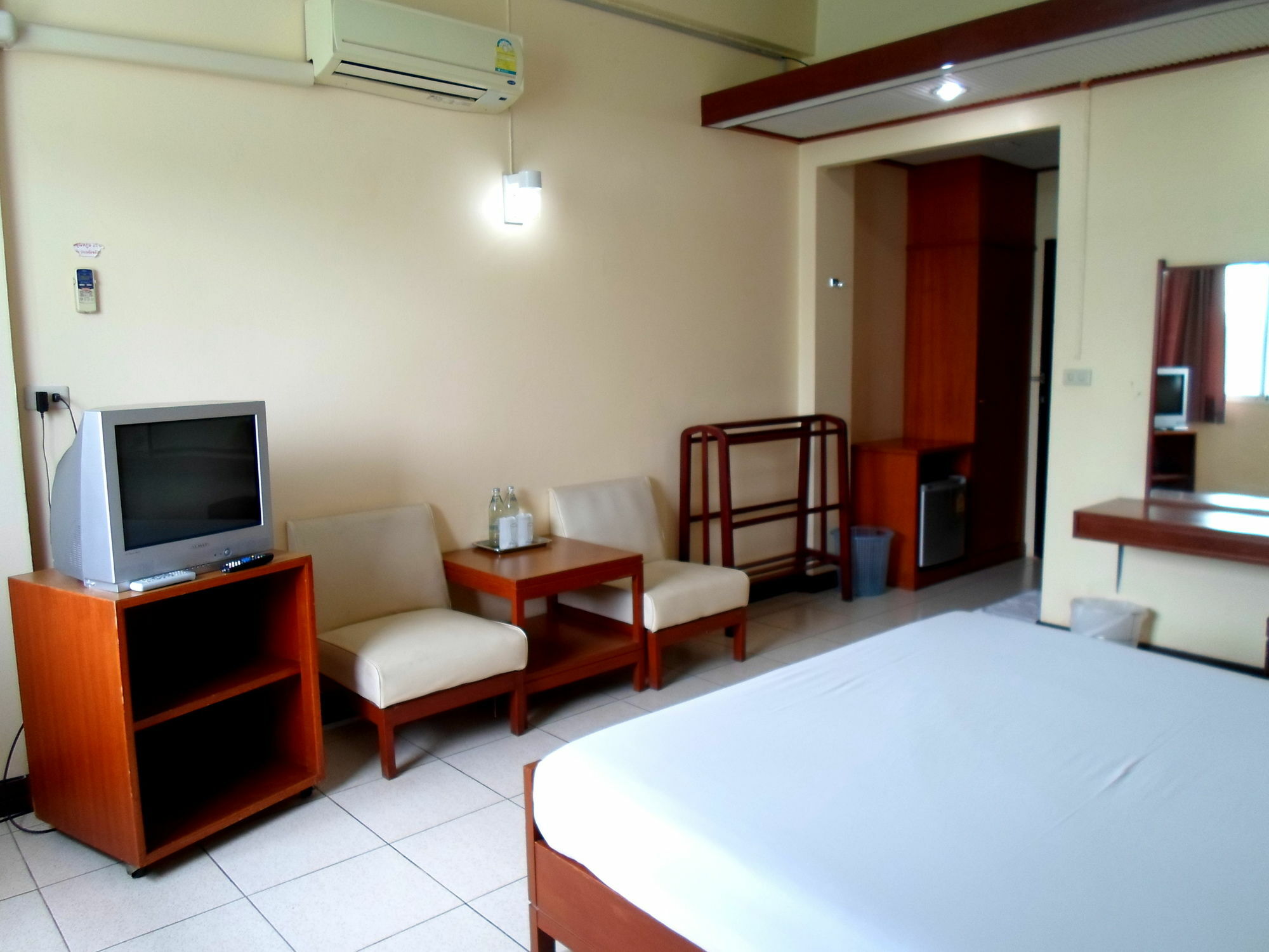 Tapee Hotel Surat Thani Ngoại thất bức ảnh